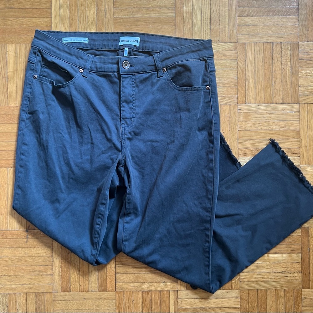 Tribal Jeans Audrey Mid-Rise Straight Ankle Jeans in Dark Gray